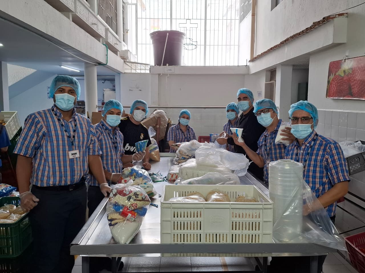 Alkosto se une al voluntariado del Banco de Alimentos de Bucaramanga en jornada de empaque de mercados